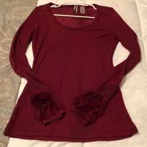 BKE fitted burner too with embroidered sleeves